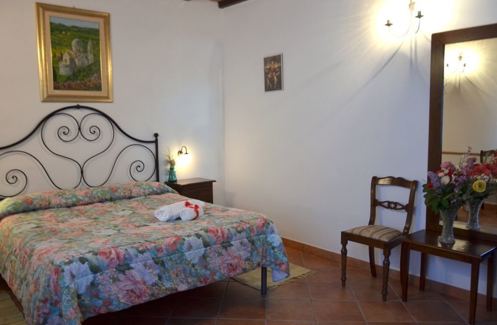 Agriturismo Il Casalone Montepulciano Stazione Kültér fotó