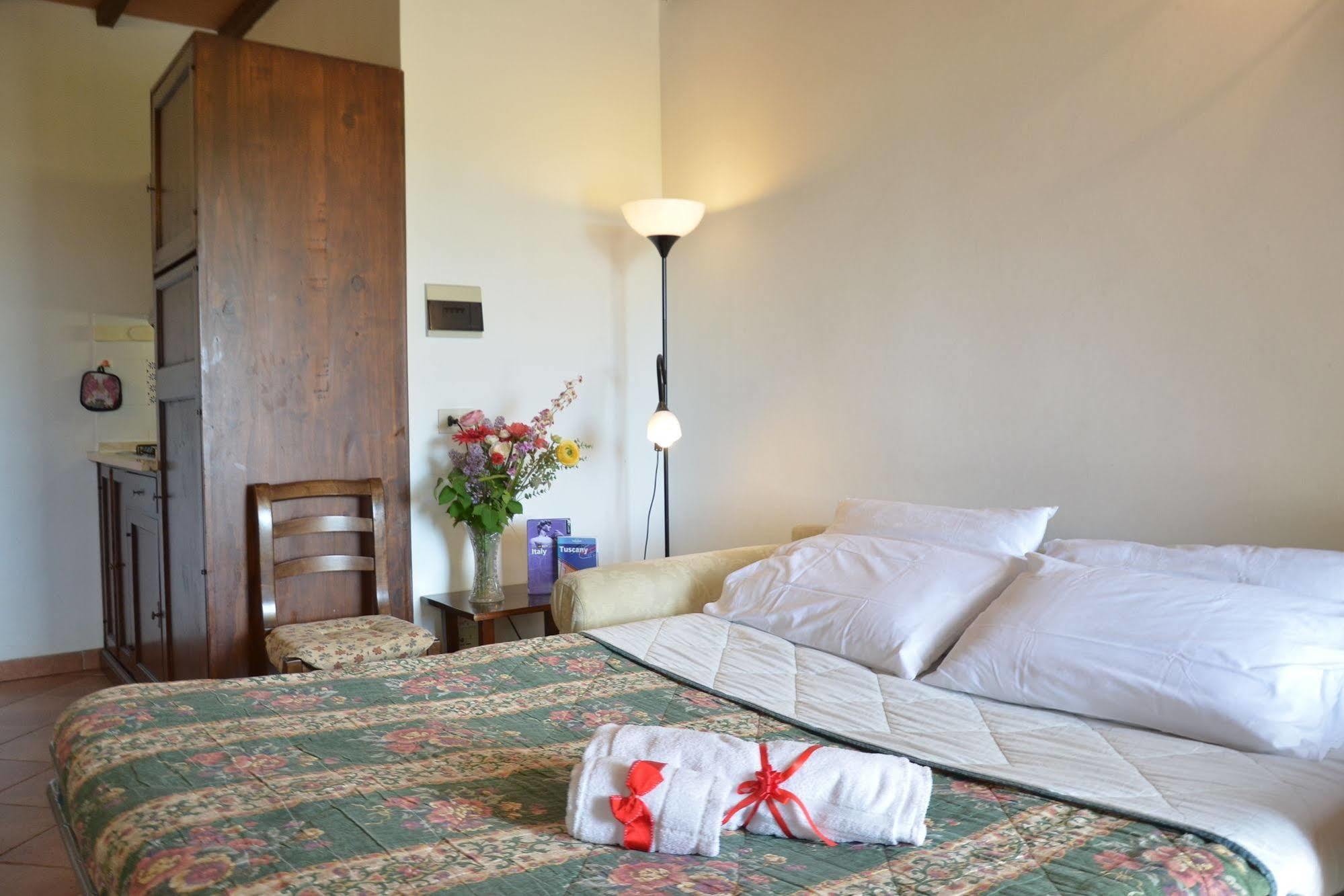 Agriturismo Il Casalone Montepulciano Stazione Kültér fotó