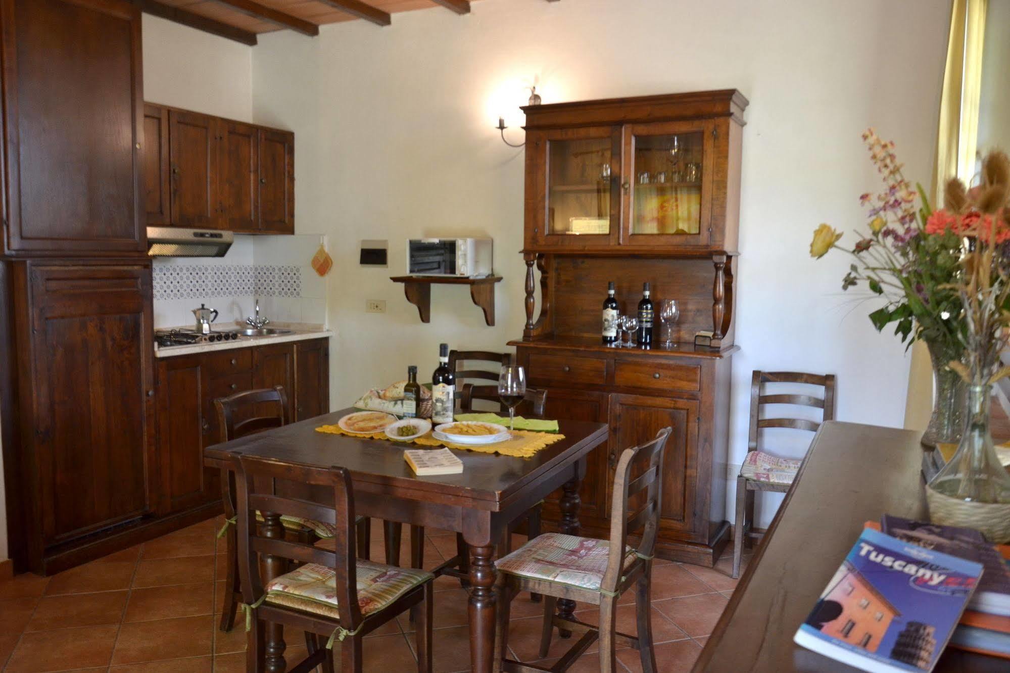 Agriturismo Il Casalone Montepulciano Stazione Kültér fotó
