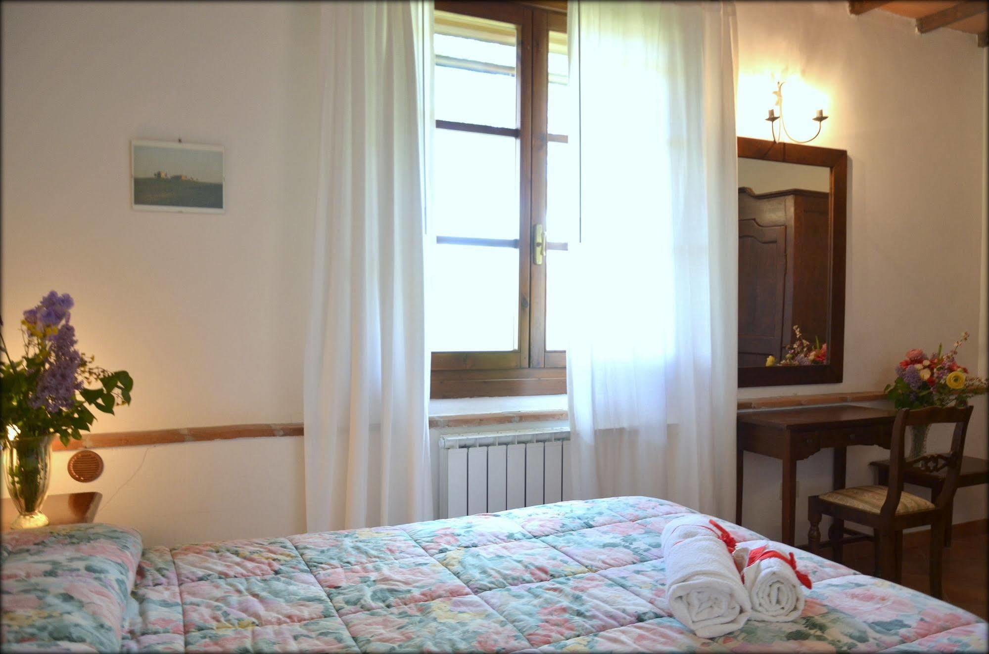 Agriturismo Il Casalone Montepulciano Stazione Kültér fotó